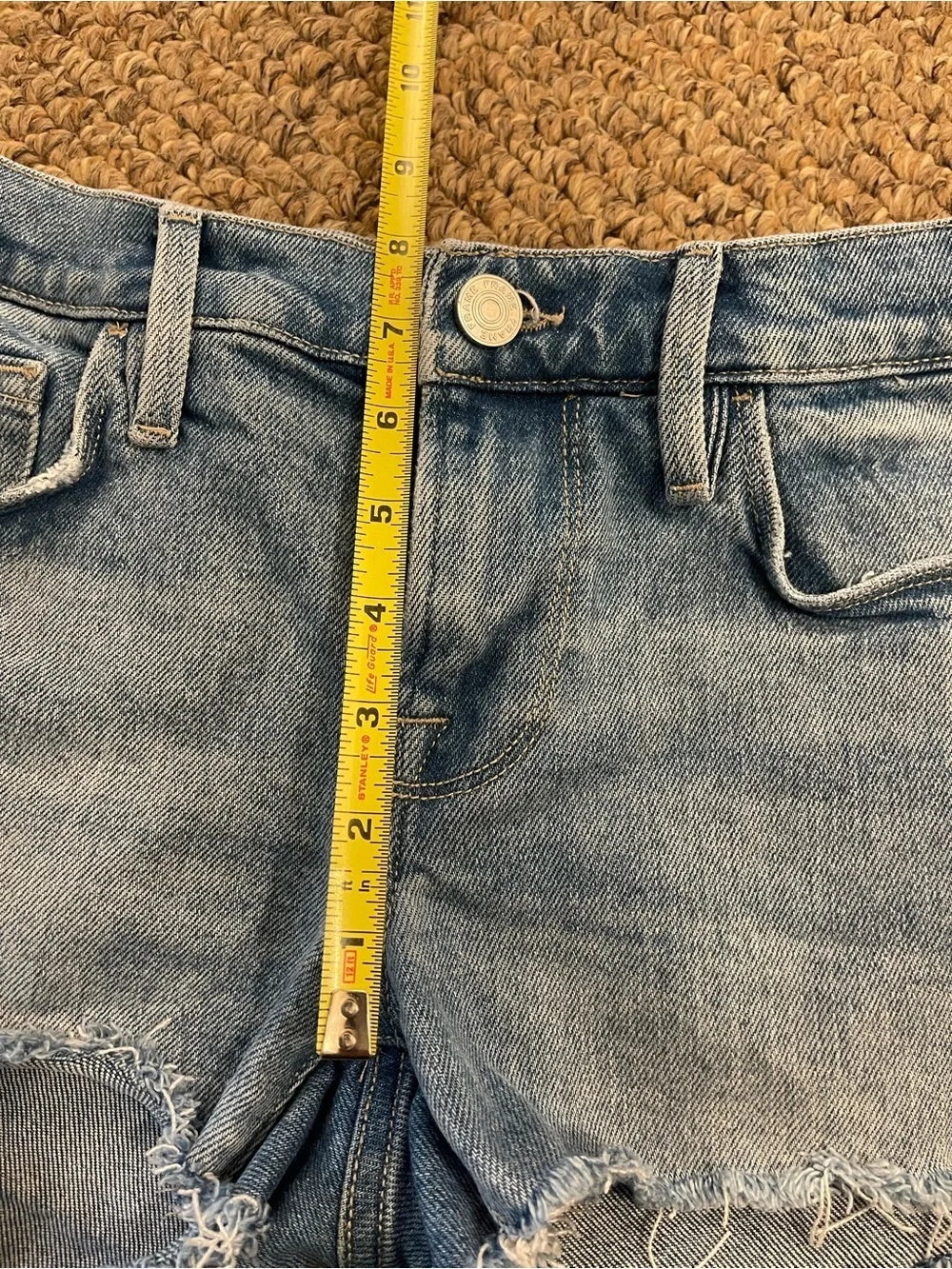 FRAME Le Cut Off Kerwin Denim Shorts Sustainable Mid Rise Stretch Blue Size 24